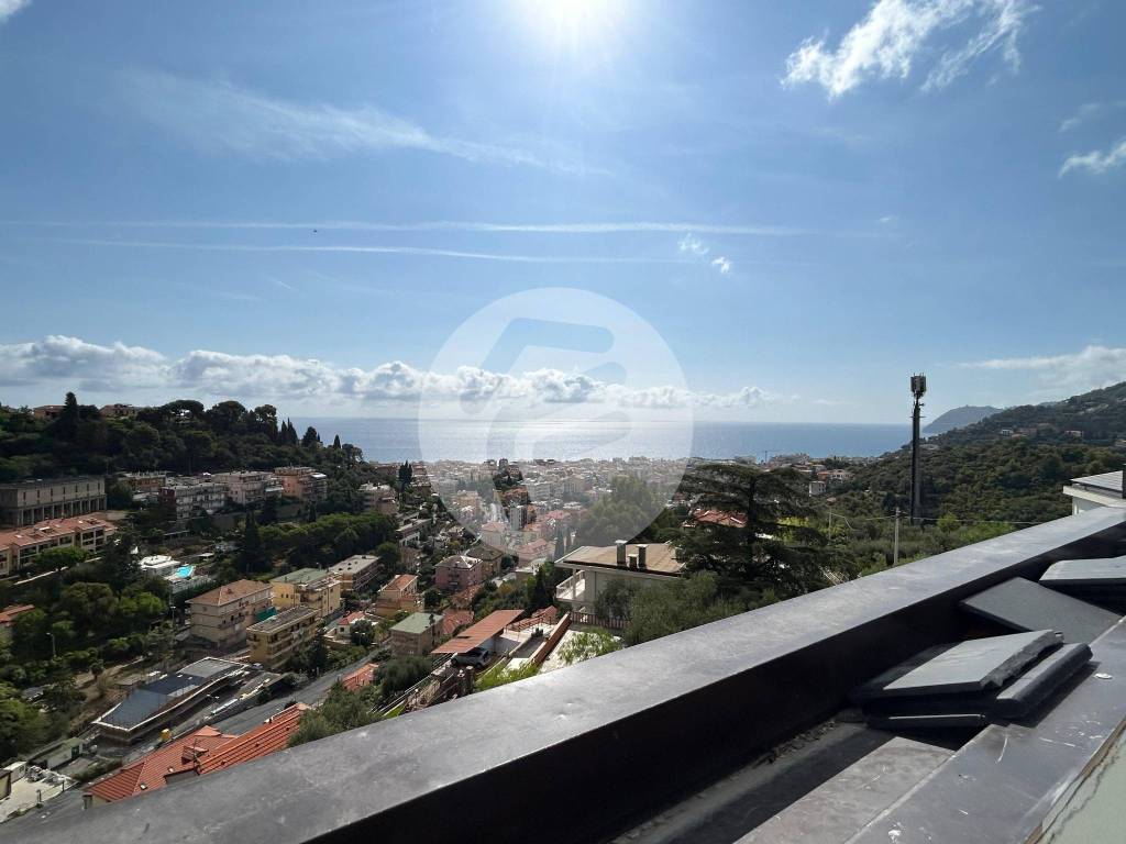 appartamento in vendita ad Alassio