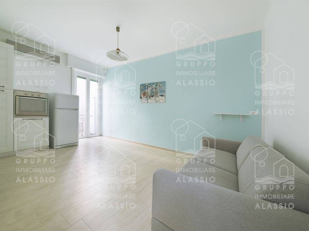 appartamento in vendita ad Alassio