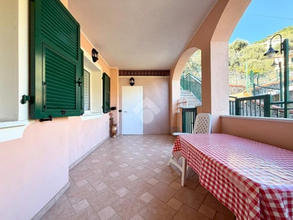 appartamento in vendita ad Alassio in zona Moglio