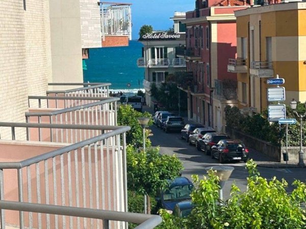 appartamento in vendita ad Alassio