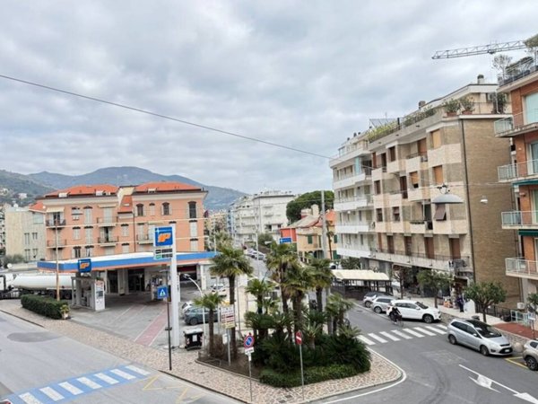 appartamento in vendita ad Alassio