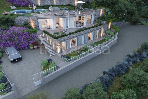 casa indipendente in vendita ad Alassio
