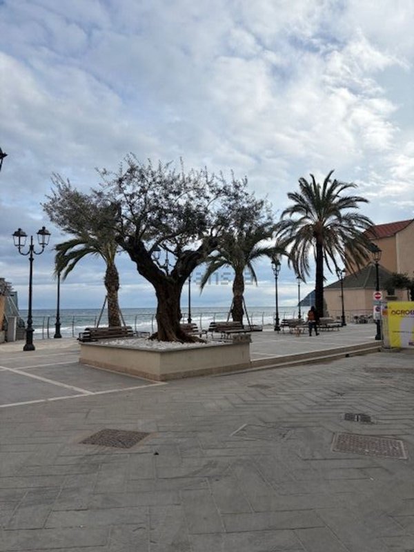 appartamento in vendita ad Alassio