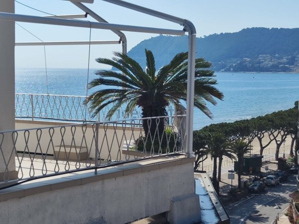 appartamento in vendita ad Alassio