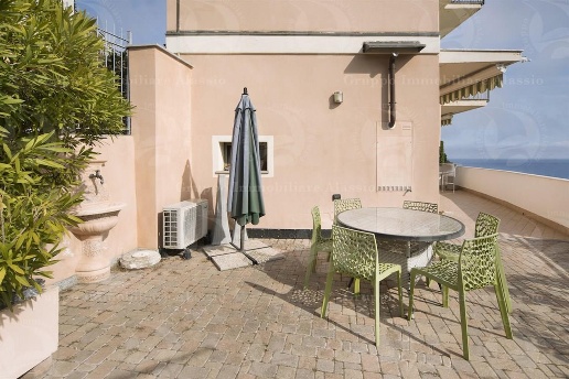 appartamento in vendita ad Alassio