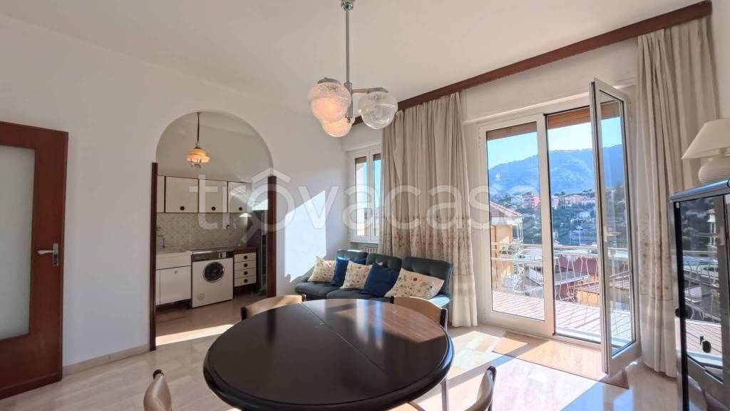 appartamento in vendita ad Alassio