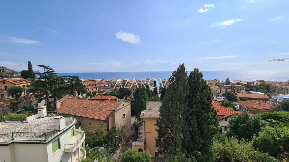 appartamento in vendita ad Alassio