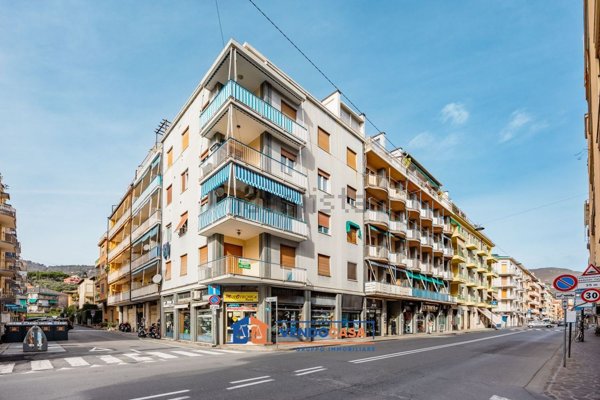 appartamento in vendita ad Alassio