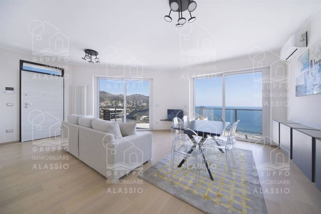 appartamento in vendita ad Alassio