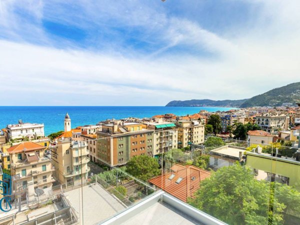 appartamento in vendita ad Alassio in zona Solva