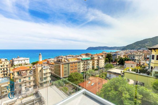 appartamento in vendita ad Alassio in zona Solva