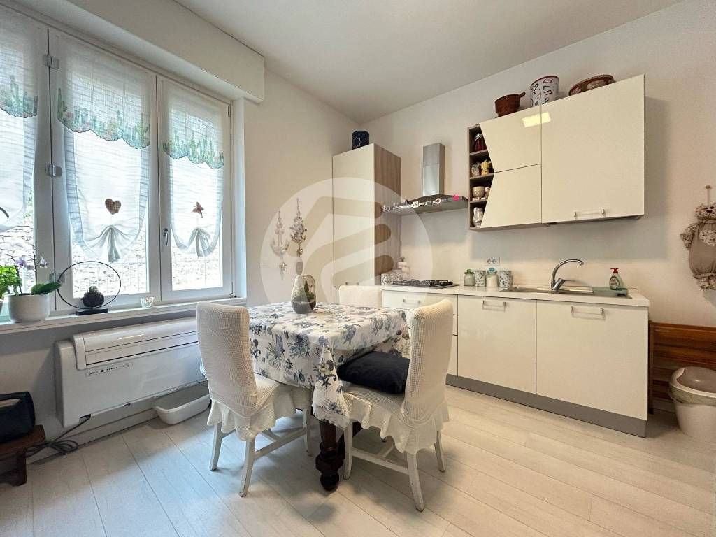 appartamento in vendita ad Alassio in zona Caso