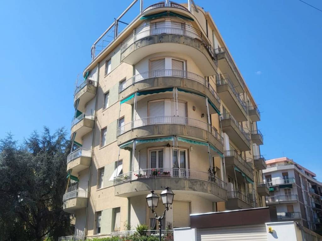 appartamento in vendita ad Alassio