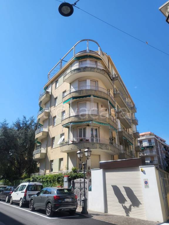appartamento in vendita ad Alassio