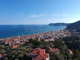 casa indipendente in vendita ad Alassio in zona Moglio