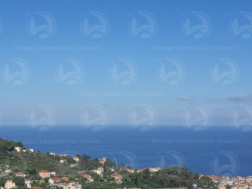 appartamento in vendita ad Alassio