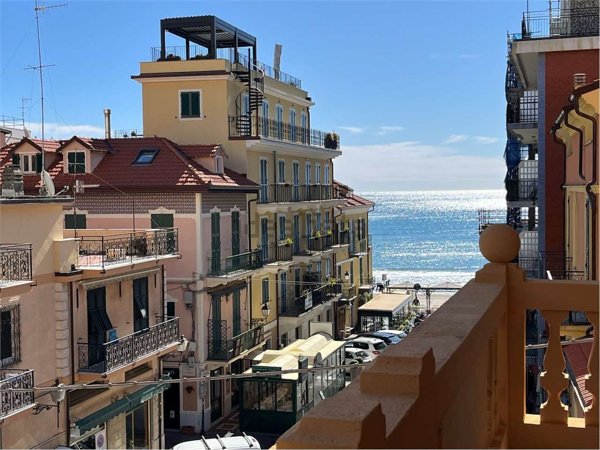 appartamento in vendita ad Alassio