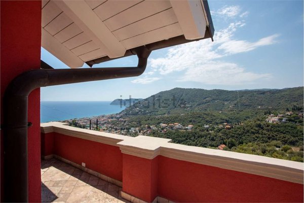 appartamento in vendita ad Alassio