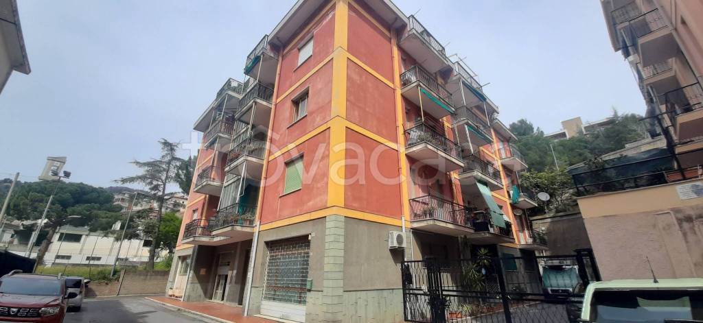 appartamento in vendita ad Alassio