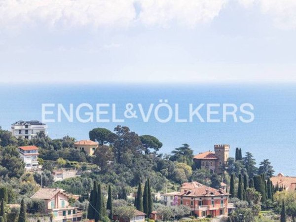 casa indipendente in vendita ad Alassio in zona Moglio