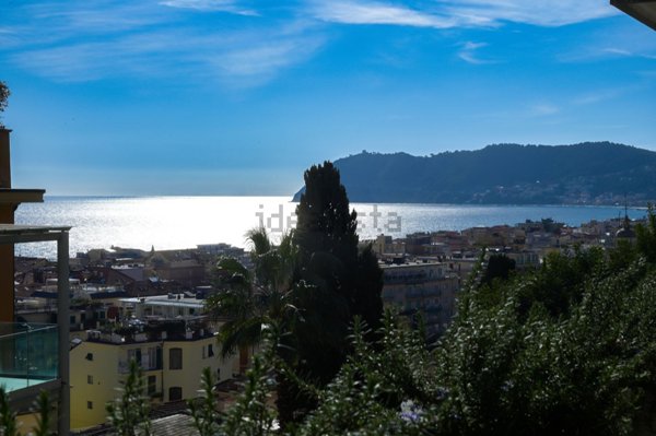 appartamento in vendita ad Alassio