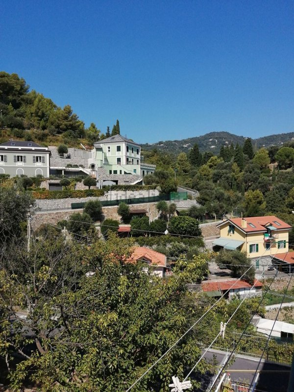 appartamento in vendita ad Alassio