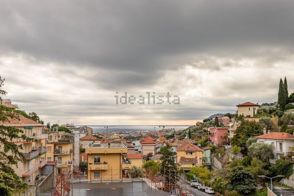 appartamento in vendita ad Alassio