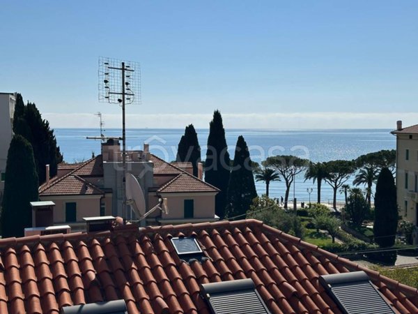 appartamento in vendita ad Alassio