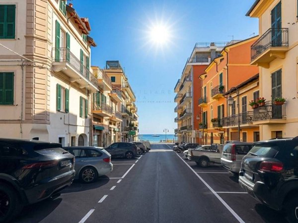 appartamento in vendita ad Alassio