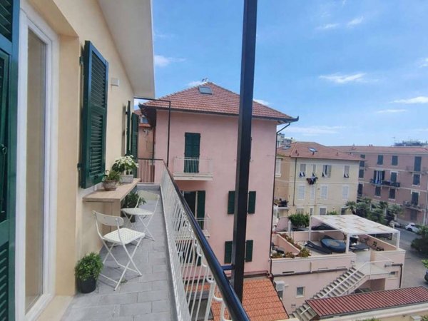 appartamento in vendita ad Alassio