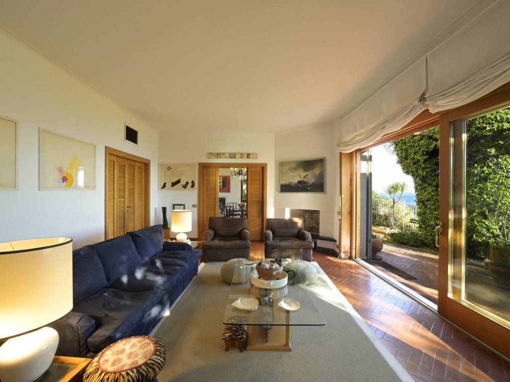 casa indipendente in vendita ad Alassio