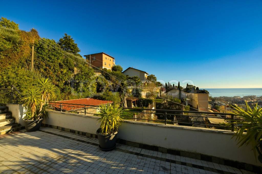 appartamento in vendita ad Alassio in zona Solva