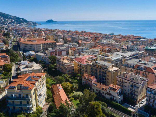 appartamento in vendita ad Alassio