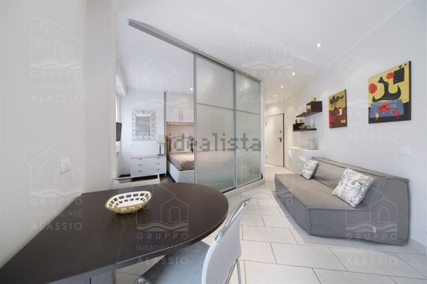 appartamento in vendita ad Alassio