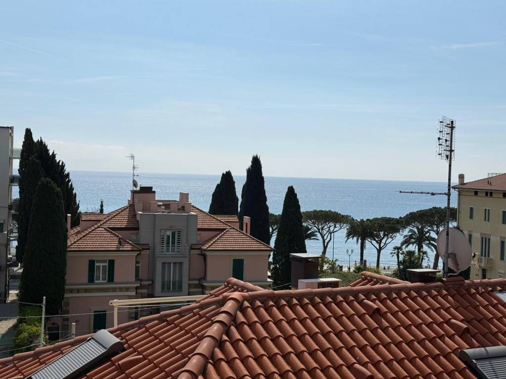 appartamento in vendita ad Alassio