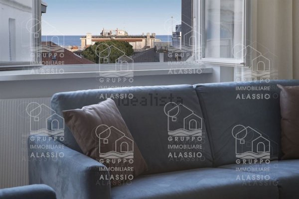 appartamento in vendita ad Alassio