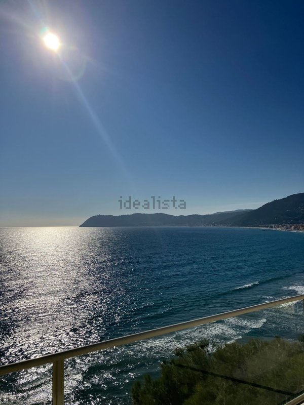 appartamento in vendita ad Alassio