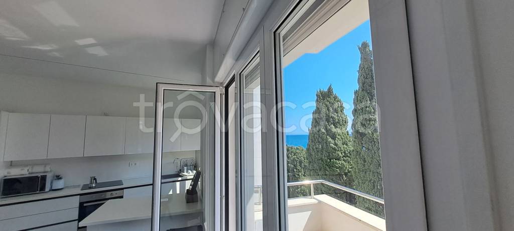 appartamento in vendita ad Alassio