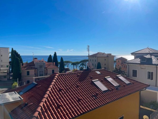 appartamento in vendita ad Alassio