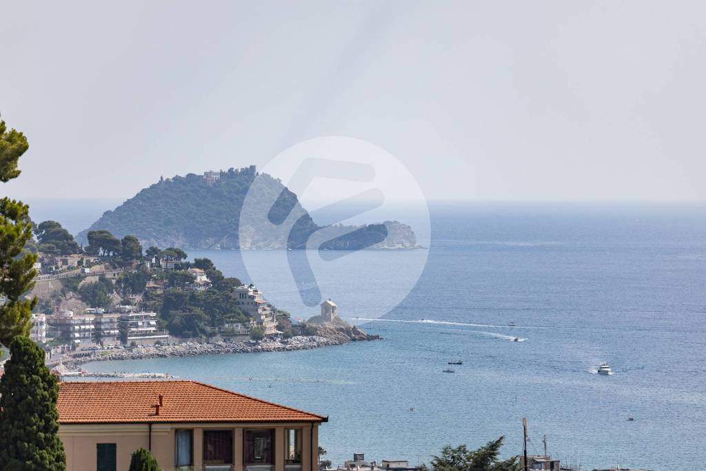 casa indipendente in vendita ad Alassio in zona Caso