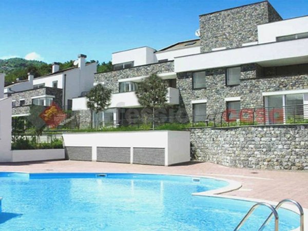 casa indipendente in vendita ad Alassio