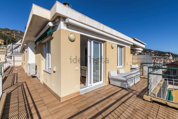 appartamento in vendita ad Alassio
