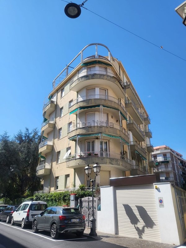 appartamento in vendita ad Alassio