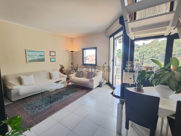 casa indipendente in vendita ad Alassio