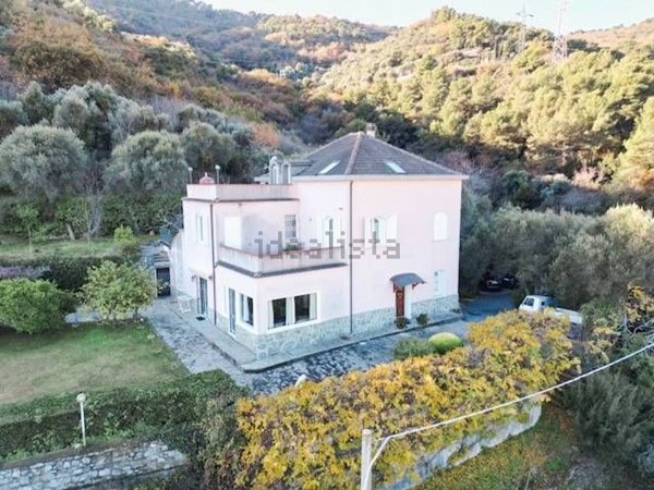 casa indipendente in vendita ad Alassio