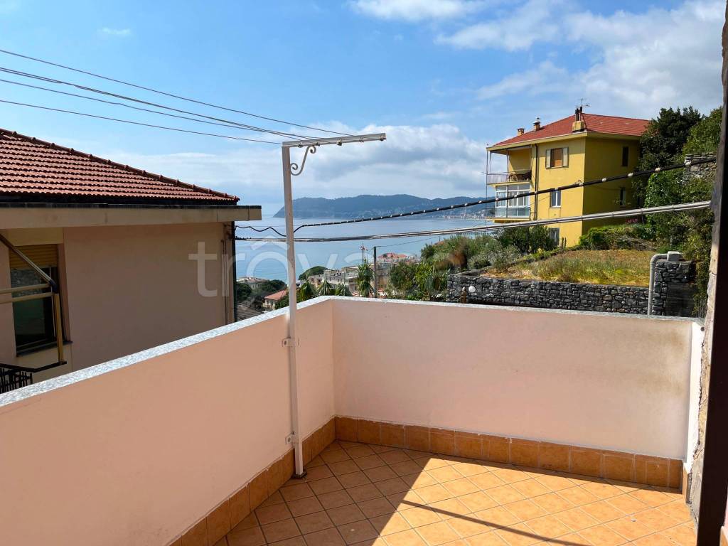 appartamento in vendita ad Alassio