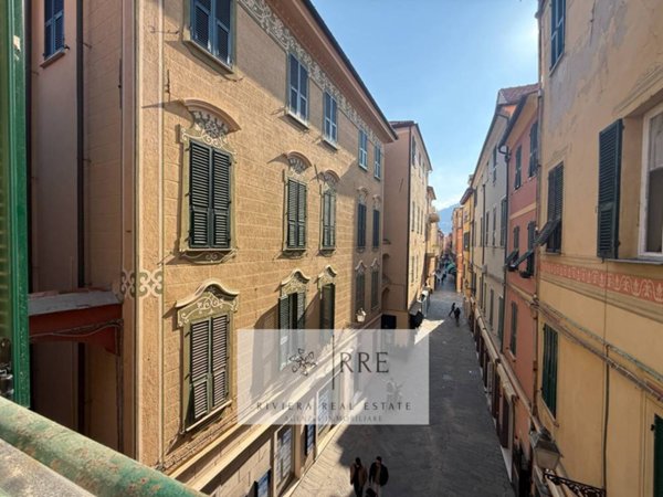 appartamento in vendita ad Alassio