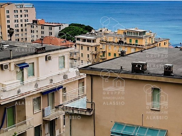 appartamento in vendita ad Alassio