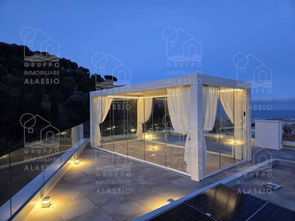 appartamento in vendita ad Alassio