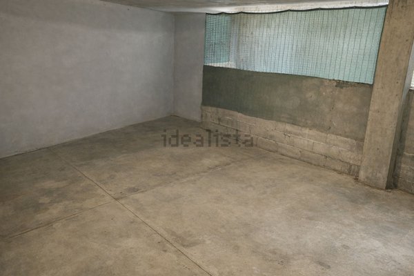 locale di sgombero in vendita ad Alassio